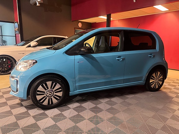 Volkswagen UP! 10 of 30