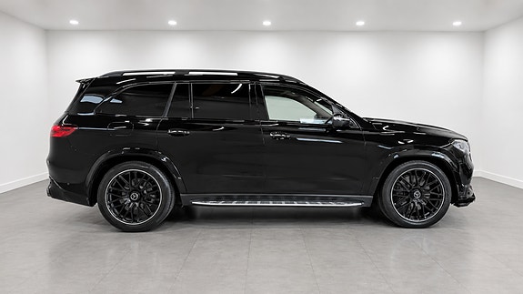 Mercedes-Benz GLS350 d 9 of 28