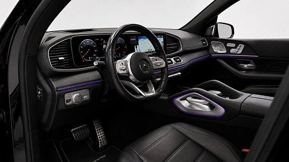 Mercedes-Benz GLS350 d 28 of 28