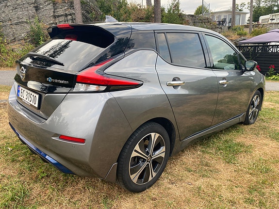 Nissan Leaf 8 of 21