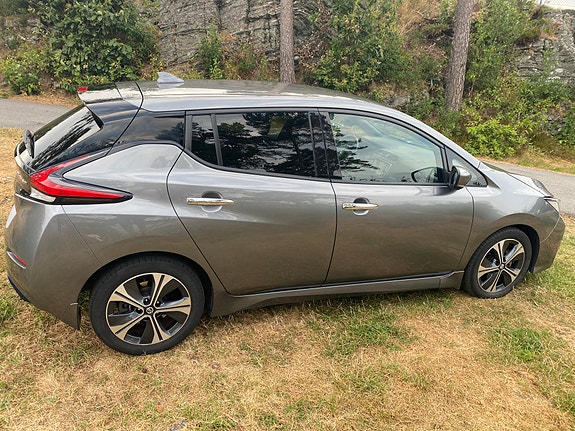 Nissan Leaf 7 of 21
