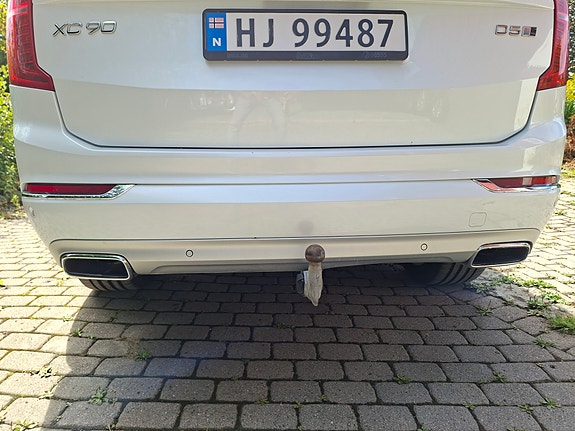 Volvo XC90 8 of 30