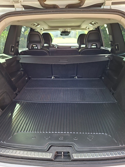 Volvo XC90 9 of 30