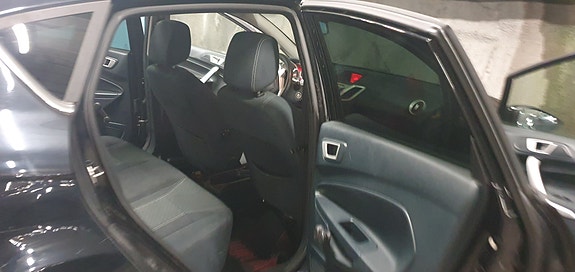 Ford Fiesta 5 of 5