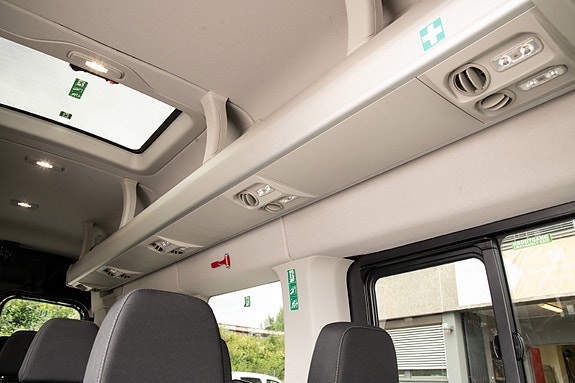 Ford Transit 29 of 30