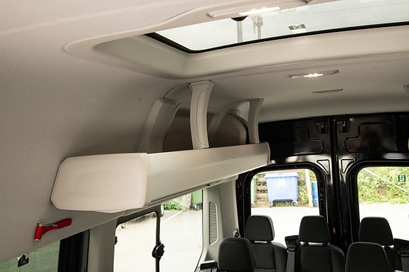 Ford Transit 28 of 30