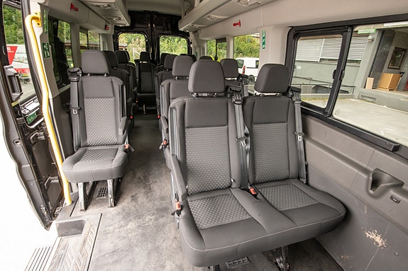 Ford Transit 2,0TDCi 170HK Aut 17-Seter/EL.Skyvedør/ACC/Webasto/Kamera/Krok/Xenon/LAZER++ 18 of 30