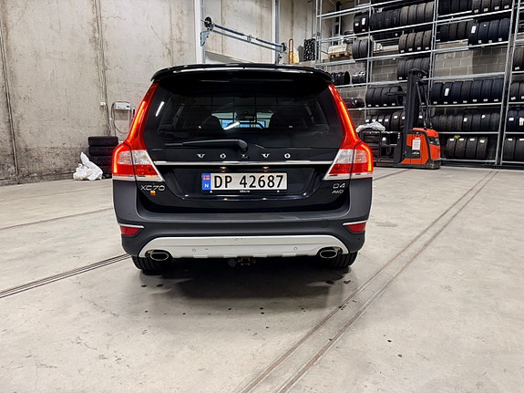Volvo XC70 4 of 5
