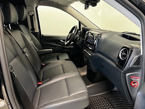Mercedes-Benz Vito 119 23 of 30