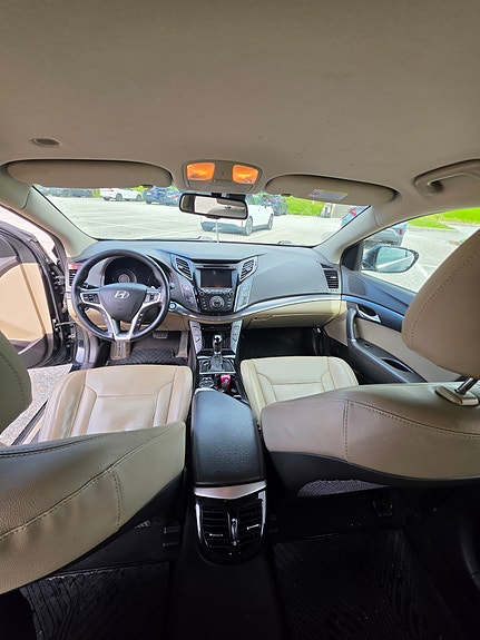 Hyundai i40 2 of 15