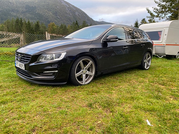 Volvo V60 8 of 15