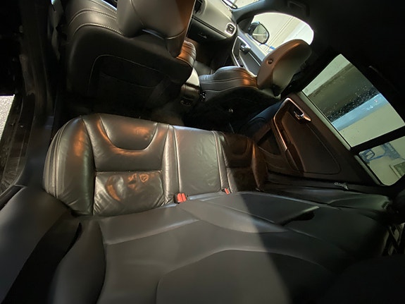 Volvo V60 7 of 15