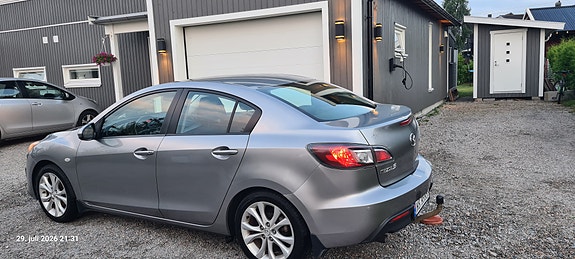 Mazda 3 2 of 5