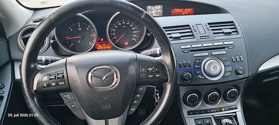 Mazda 3 3 of 5