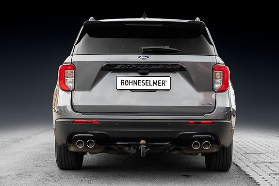 Ford Explorer 10 of 30