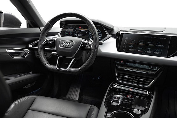 Audi e-tron GT 26 of 30