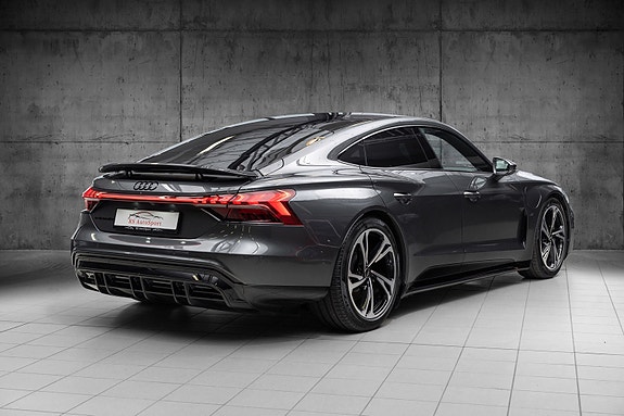 Audi e-tron GT 7 of 30