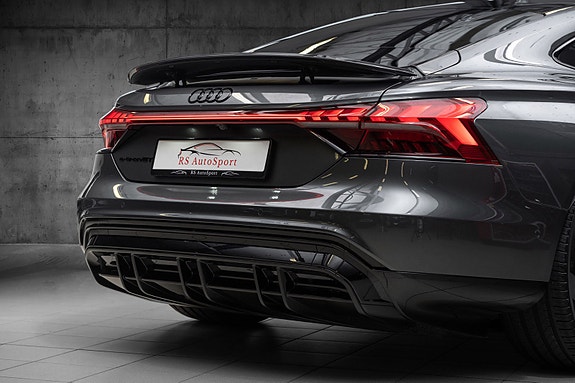 Audi e-tron GT 6 of 30