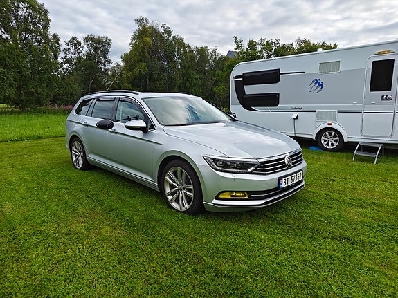 Volkswagen Passat 7 of 13