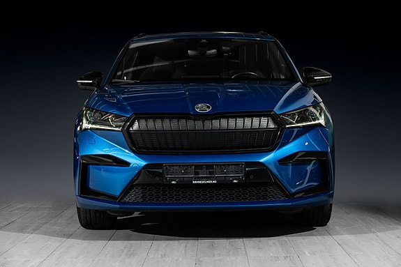 Skoda Enyaq 3 of 5