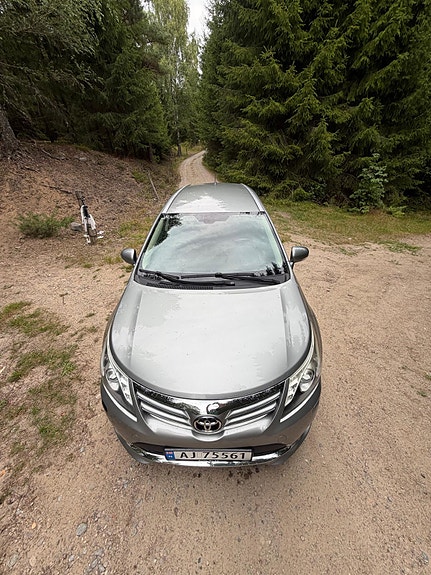 Toyota Avensis 5 of 30