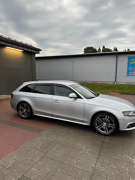 Audi A4 3 of 5
