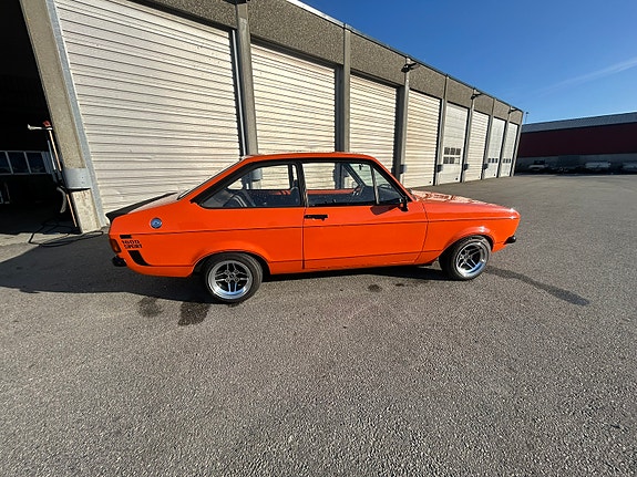Ford Escort 3 of 9