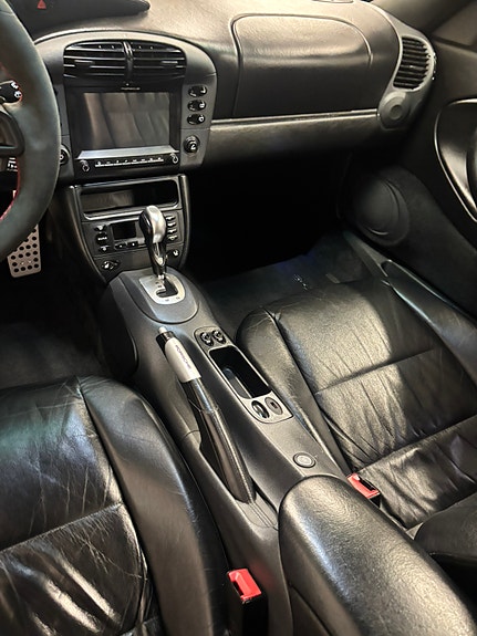 Porsche 911 Carrera 21 of 27