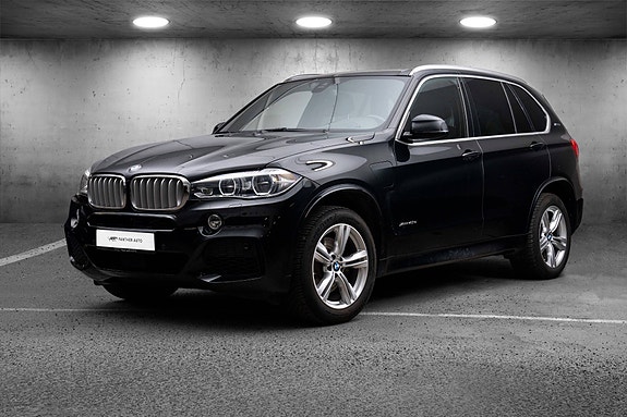 BMW X5 2 of 5