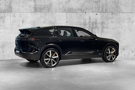 Polestar 3 7 of 30