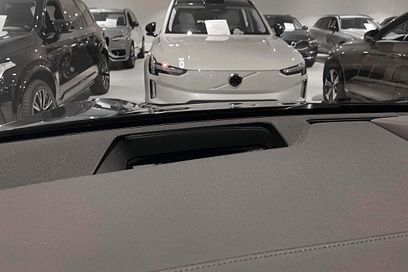 Polestar 3 25 of 30