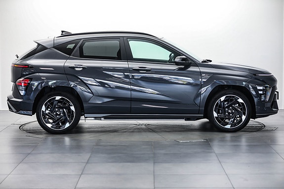 Hyundai Kona 2 of 5