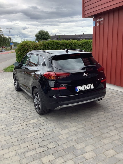 Hyundai Tucson 4 of 21