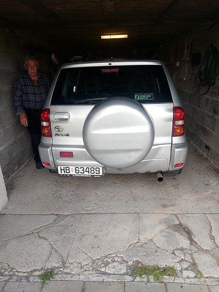 Toyota RAV4 2 of 5