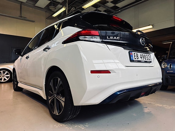 Nissan Leaf 8 of 30
