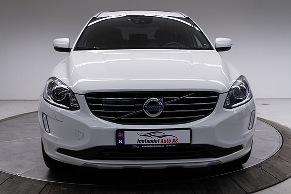 Volvo XC60 3 of 5