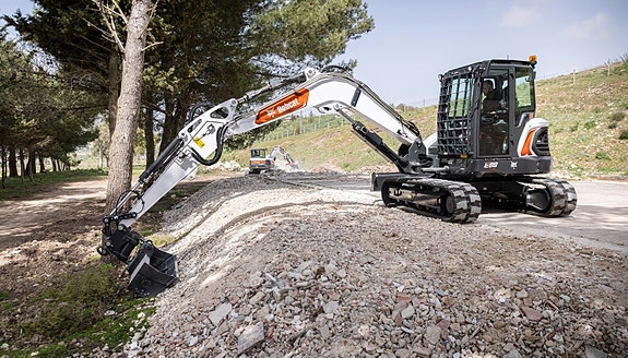 Bobcat E88 2 of 5