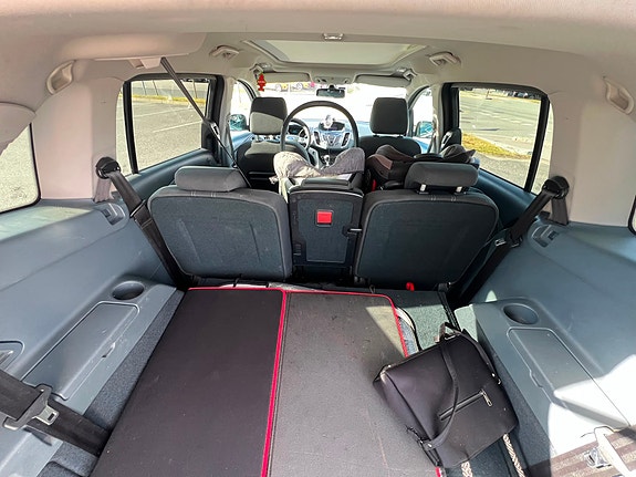 Ford Grand C-MAX 21 of 30