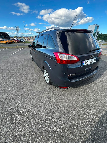 Ford Grand C-MAX 25 of 30