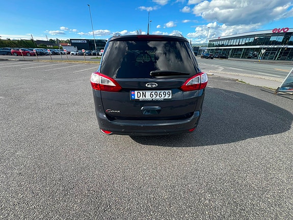 Ford Grand C-MAX 24 of 30