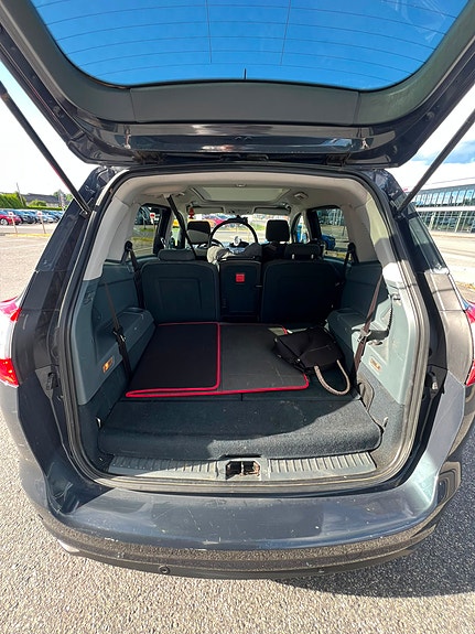 Ford Grand C-MAX 23 of 30