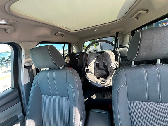 Ford Grand C-MAX 6 of 30