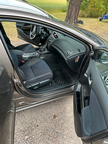 Honda Civic 7 of 13