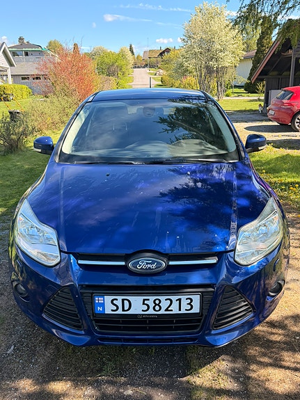 Ford Focus 2 of 16