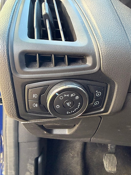 Ford Focus 11 of 16