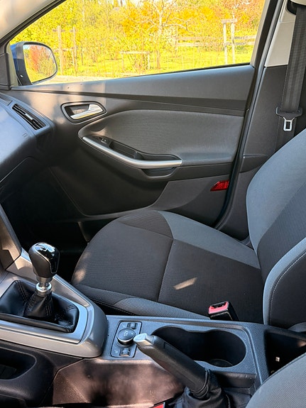 Ford Focus 12 of 16