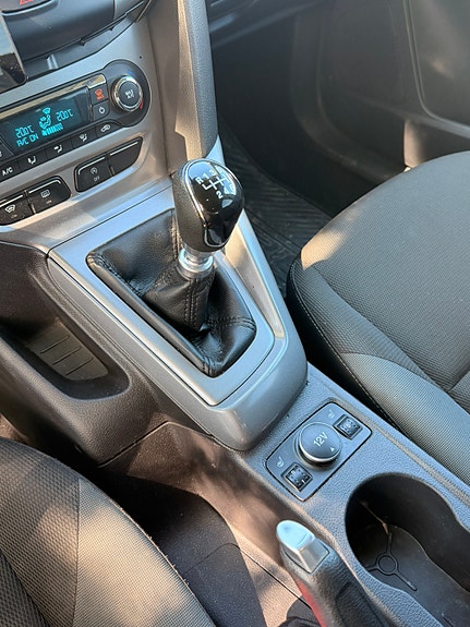 Ford Focus 10 of 16