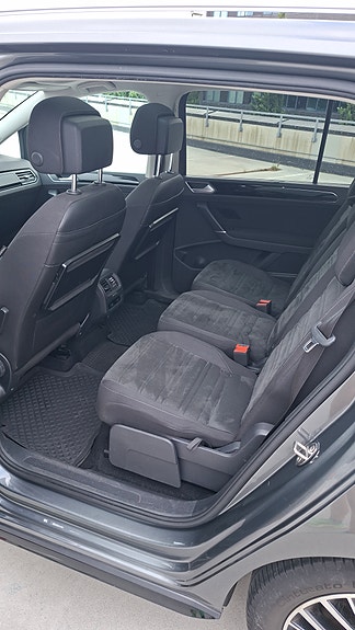 Volkswagen Touran 8 of 11