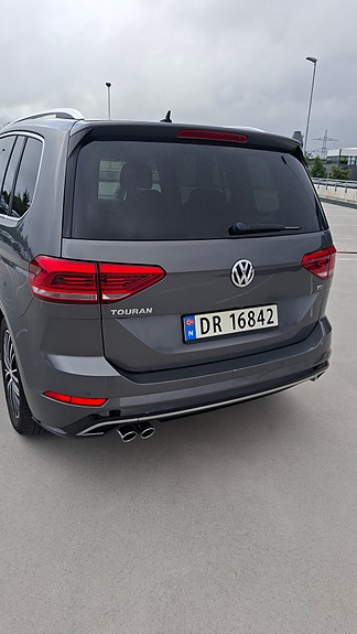 Volkswagen Touran 5 of 11