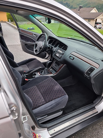 Honda Accord 11 of 17